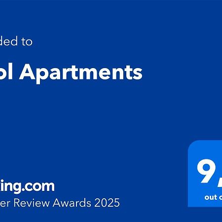 Pool Apartments Karlovy Vary Kültér fotó