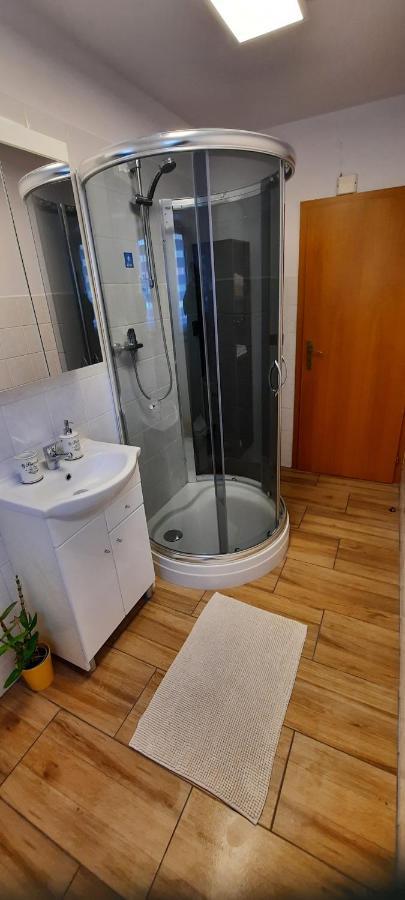 Pool Apartments Karlovy Vary Kültér fotó